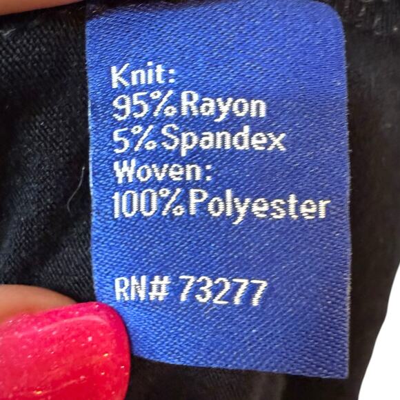 Apt. 9 Black and White circle print v-neck short sleeve blouse Petitie Large - Picture 5 of 5